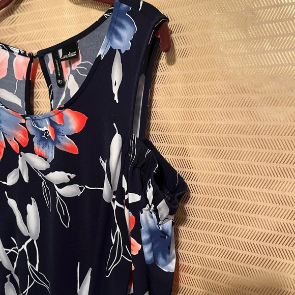 NEW DIRECTION~NAVY BLOUSE~COLD SHOULDER-~LG - Picture 4 of 8